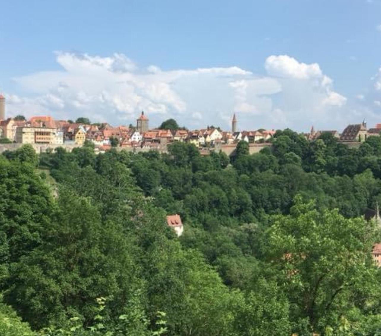 Ferienhaus Kobolzeller Schloesschen A.D.Weinsteige 로텐부르크 옵 데어타우버 외부 사진
